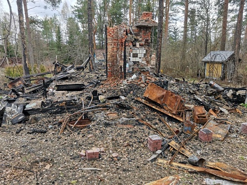 Демонтаж остатков дома в ДНТ Свердловец